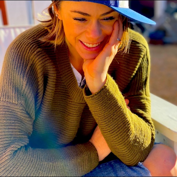 Meet your Posher, Jessica - Picture 1 of 1